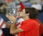 Роджер Федерер ничуть трофей